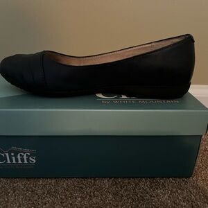 Cliffs navy blue small wedge slip on